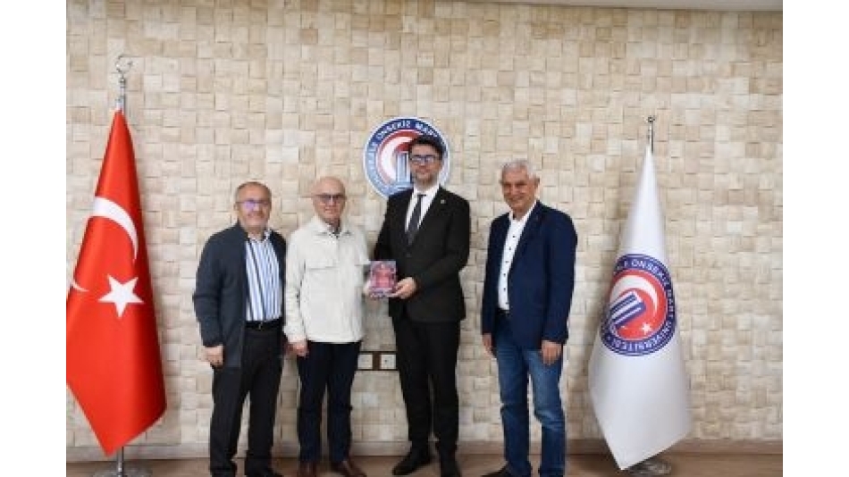 ÇOMÜ rektörüne ziyaret ve plaket
