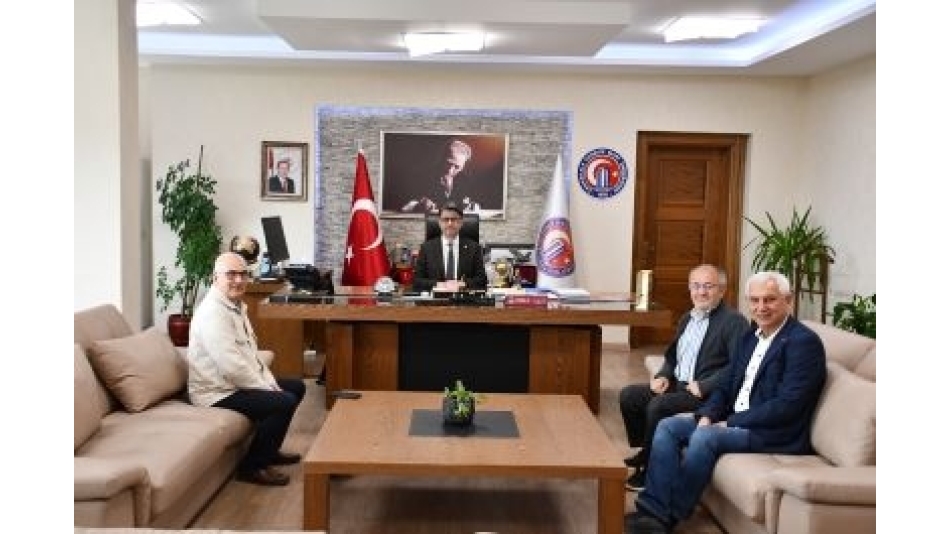 Yönetim Kurulu ÇOMÜ Rektörüne ziyaret ve plaket